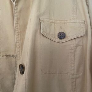 Talbots XL field jacket, understated style 4 patch pockets, adjustable waist.